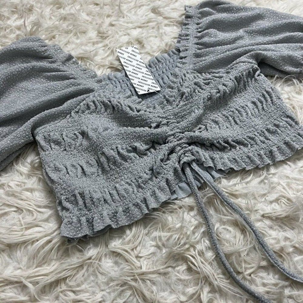 Urban Outfitters Lrg Shay Puff Sleeve Ruched Cinched Crop Top Grey Glitter NWT - Picture 11 of 12